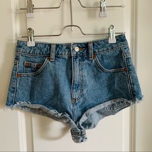 Topshop High Waisted Cutoff Kiri Jean Shorts Medium Wash